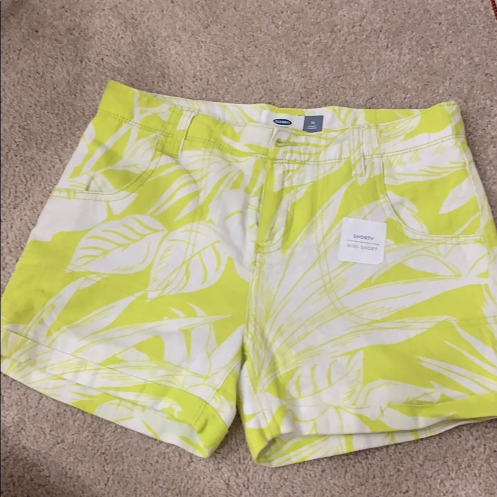 2 old navy shorts